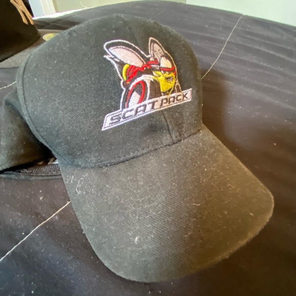 FITTED HATS - Picture 9 of 9